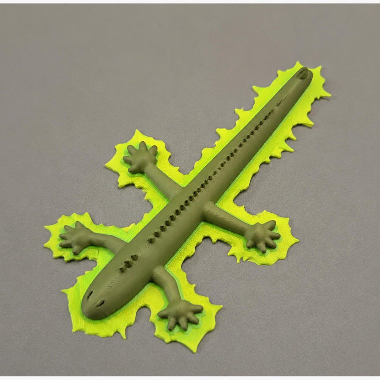 Nostalgic Magic Chi Lizard Prop | Glow-in-the-Dark Keychain & Bag Pendant