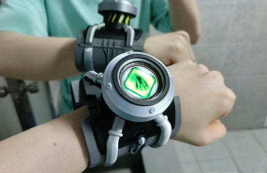 Real Smartwatch Screen Alien Hero Watch: Fully Functional Live Display (Includes Samsung Galaxy Watch)