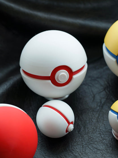 3D Printed Magnetic Poké Ball Replica | Openable Storage Prop Box (7.2cm)