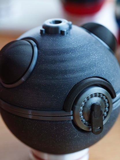 3D Printed Magnetic Poké Ball Replica | Openable Storage Prop Box (7.2cm)
