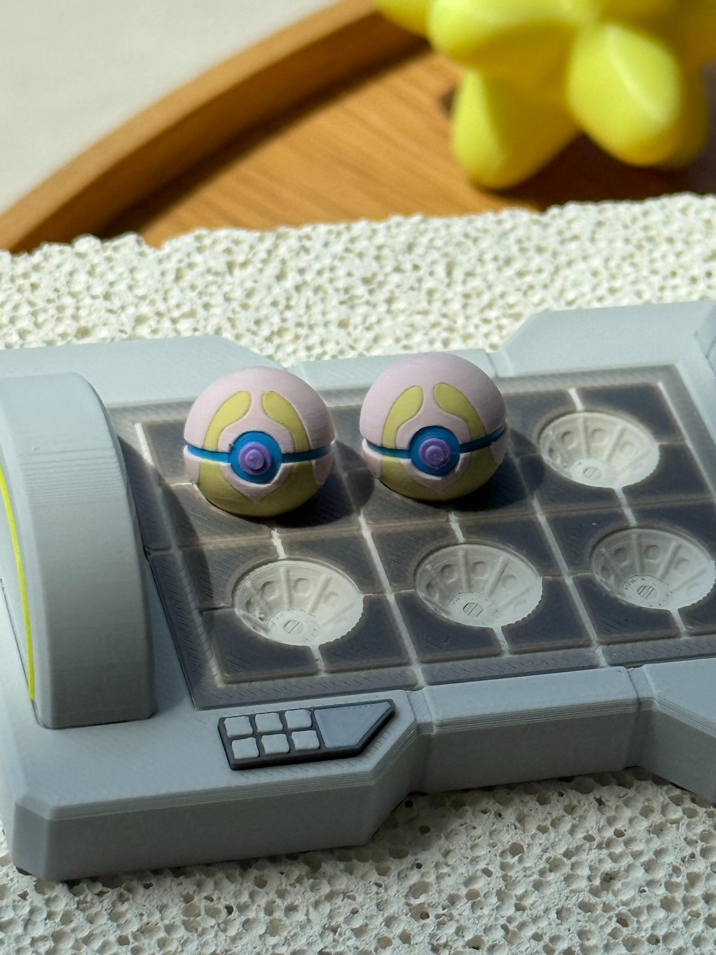 Miniature 15mm Poké Ball Replicas - Ultra Tiny Collectible Figures