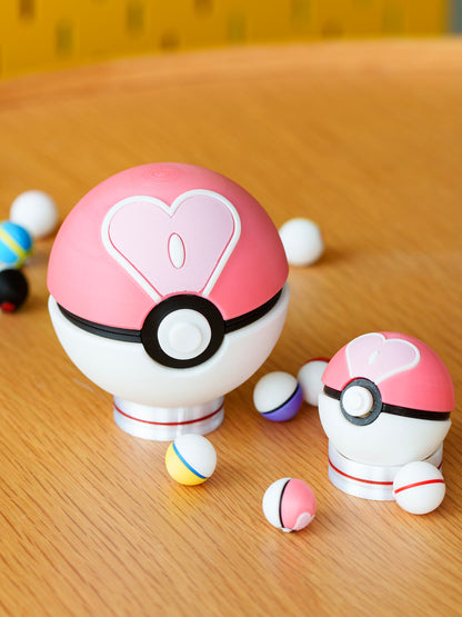 3D Printed Magnetic Poké Ball Replica | Openable Storage Prop Box (7.2cm)